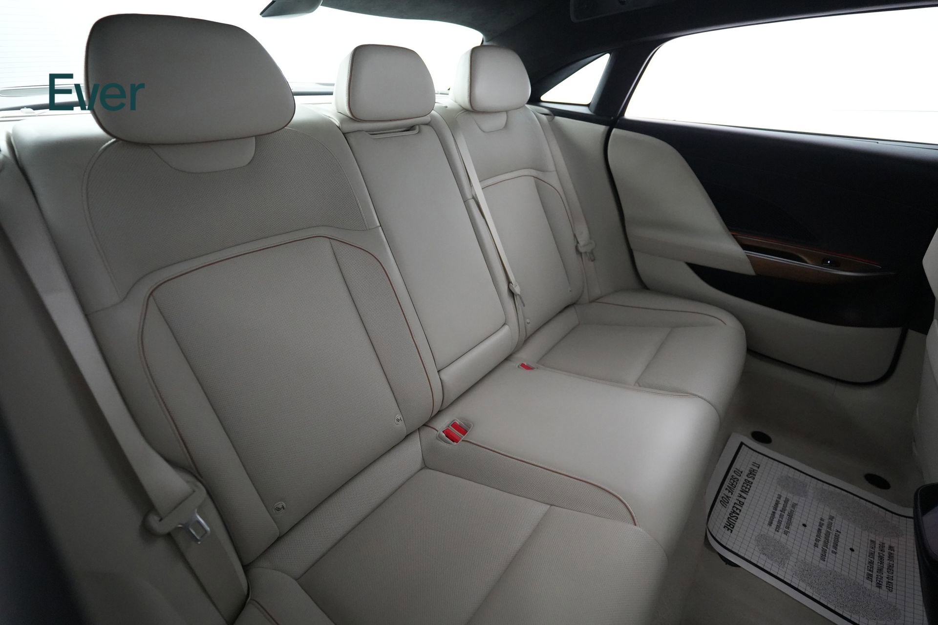 Used 2023 Lucid Air Touring image 5