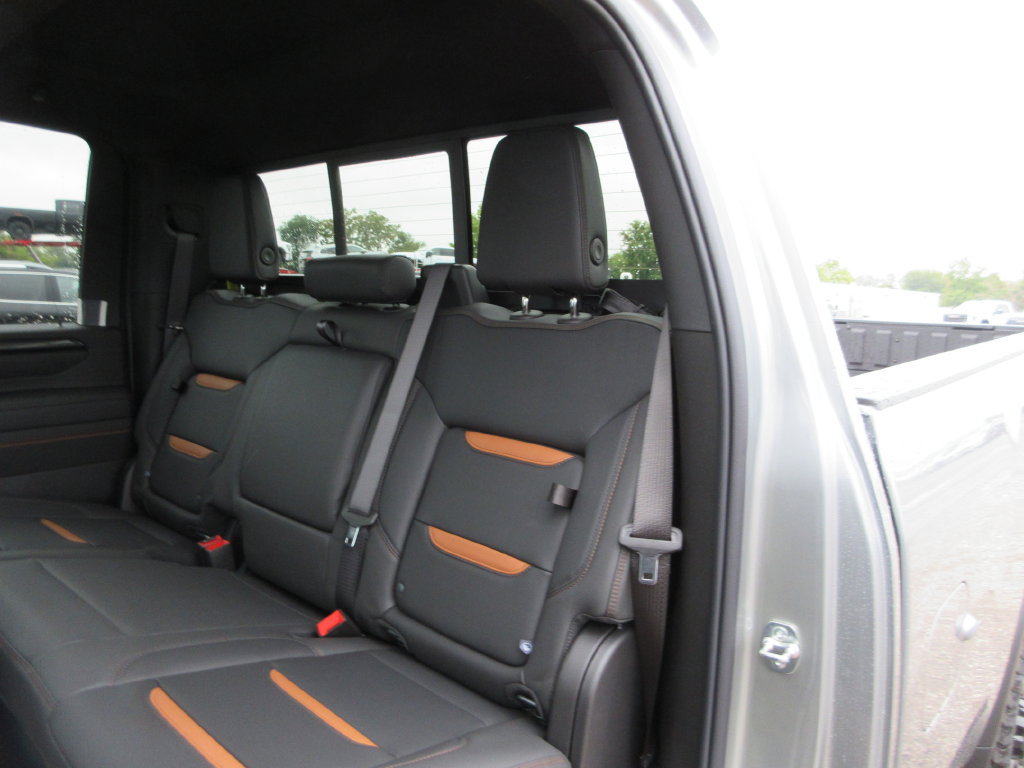 New 2026 GMC Sierra 3500 AT4 w/ AT4 Premium Plus Package AWD/4WD image 12
