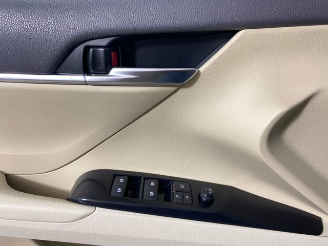 Used 2018 Toyota Camry LE w/ Convenience Package FWD image 21