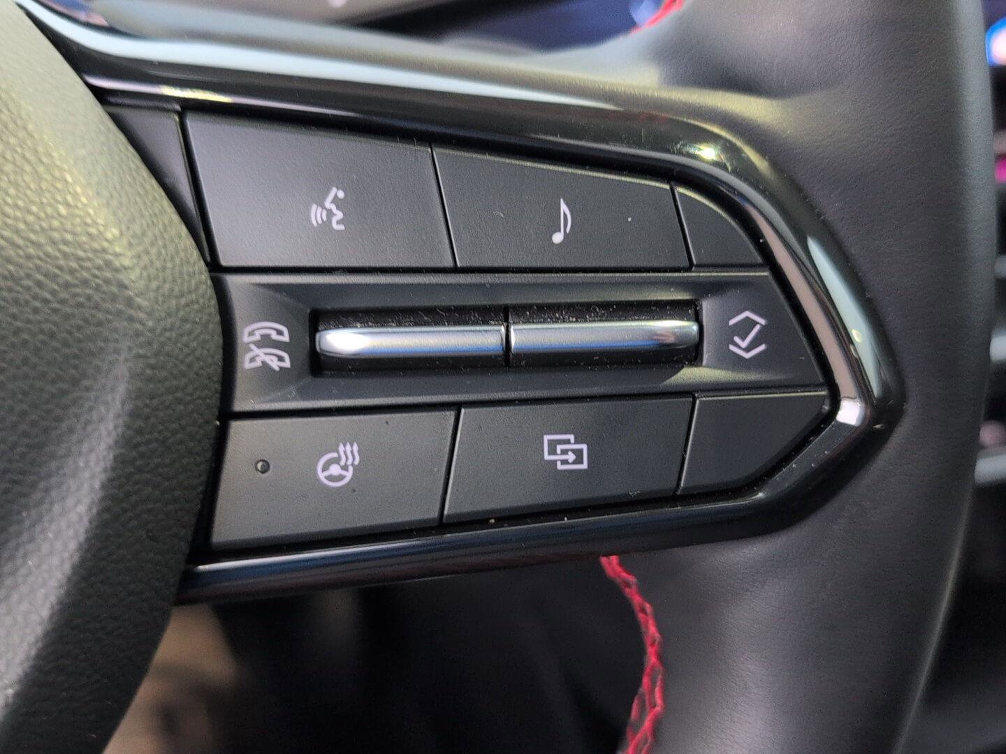 Certified 2024 Chevrolet Traverse RS w/ LPO, Floor Liner Package image 32