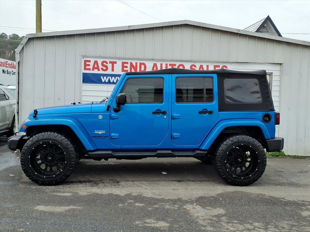 Used 2015 Jeep Wrangler Unlimited Sahara w/ Connectivity Group image 2