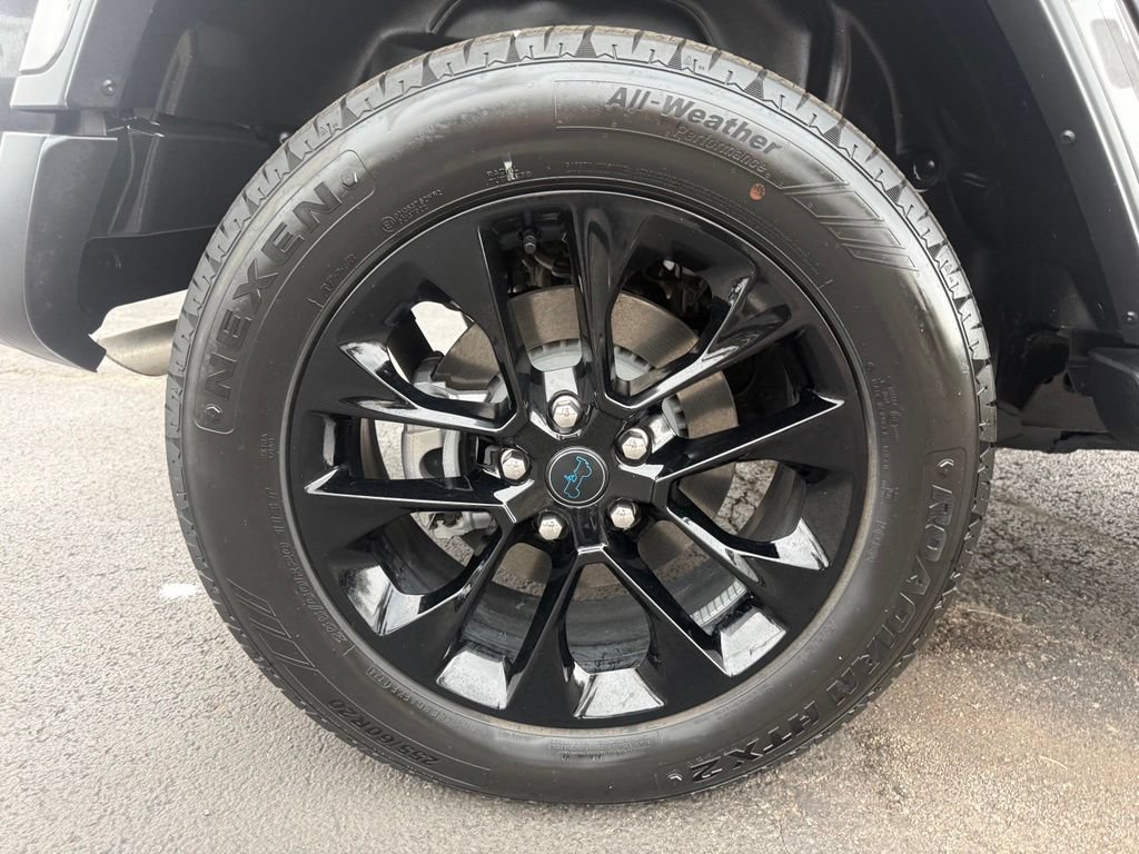 Used 2025 Jeep Wrangler Unlimited Sahara AWD/4WD image 49