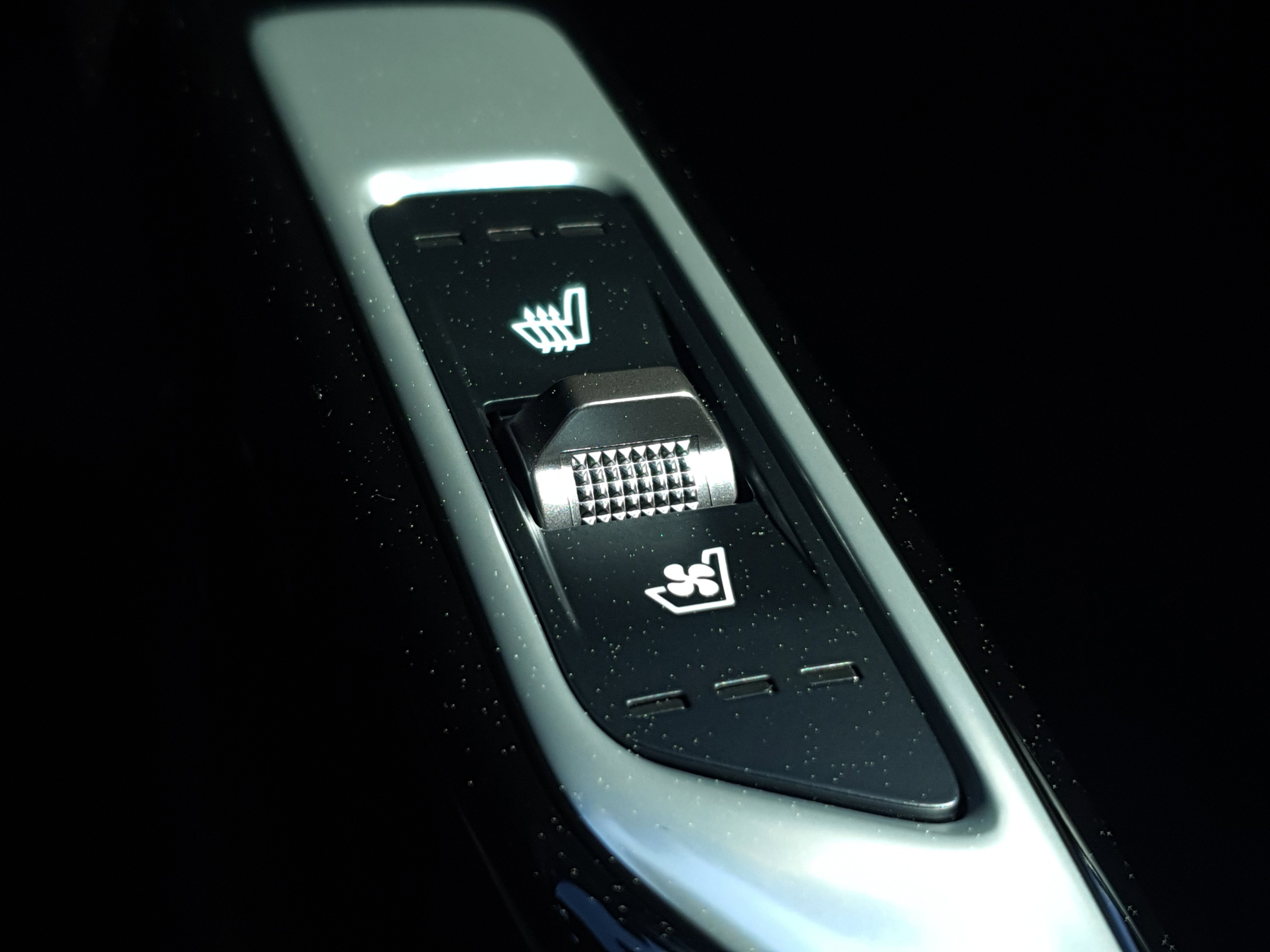 New 2025 Kia Sorento SX Prestige w/ Olive Brown Leather Package image 34