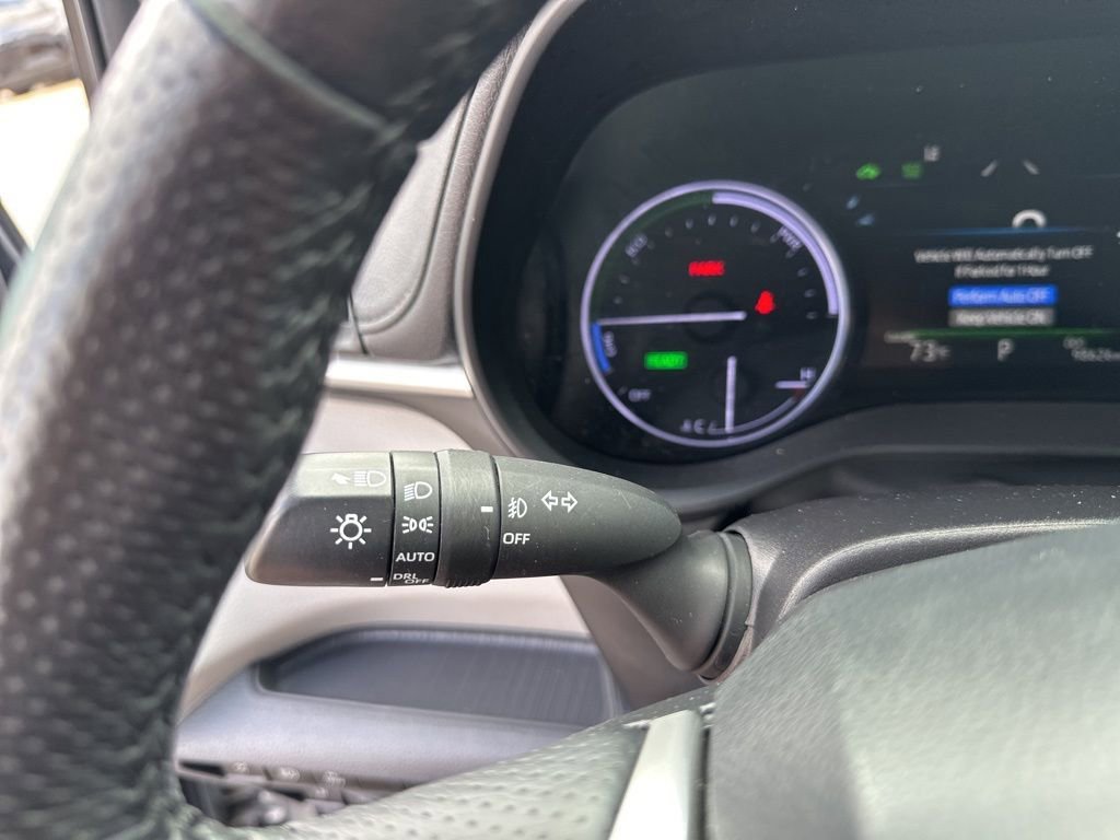 Used 2021 Toyota Sienna Limited image 31