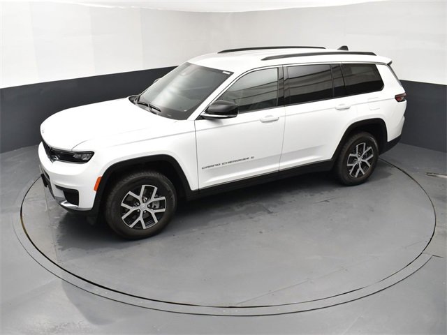 Used 2025 Jeep Grand Cherokee L Limited w/ Trailer Tow Package image 15