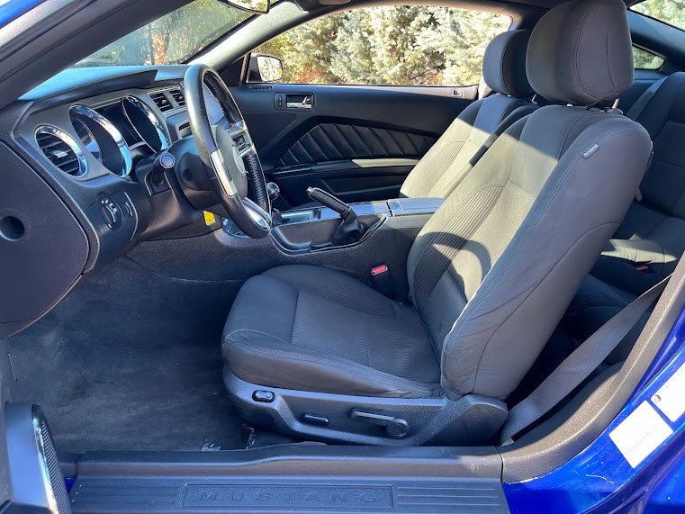 Used 2013 Ford Mustang GT Premium w/ Comfort Pkg image 8