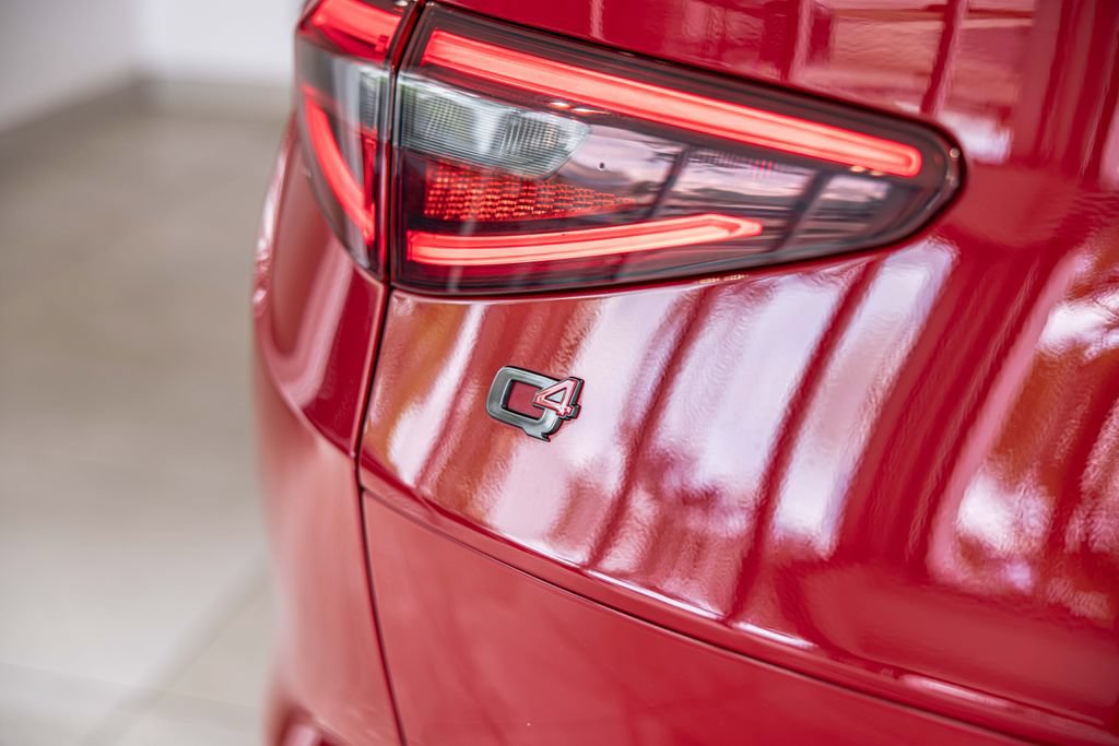 Used 2020 Alfa Romeo Stelvio Ti Sport AWD/4WD image 15