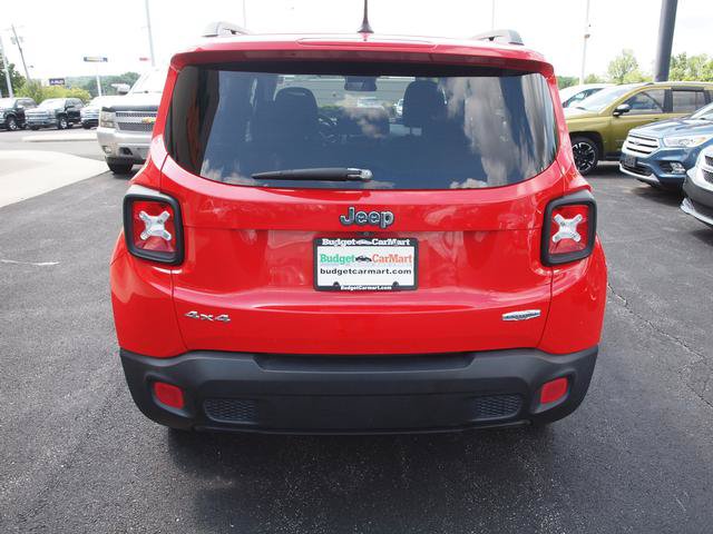 Used 2017 Jeep Renegade Latitude AWD/4WD image 2