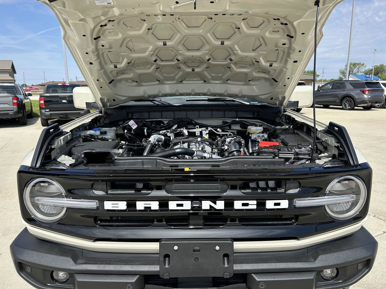 New 2026 Ford Bronco Outer Banks AWD/4WD image 43