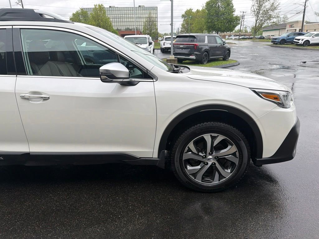Used 2021 Subaru Outback Touring AWD/4WD image 6