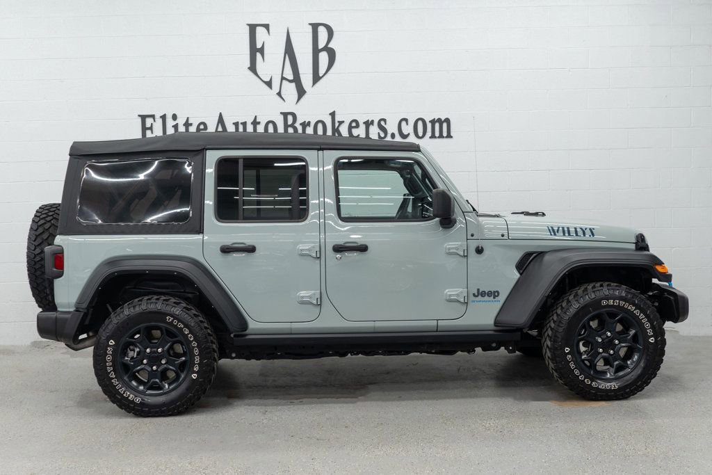 Used 2023 Jeep Wrangler Unlimited w/ 8.4" Radio Group AWD/4WD image 5