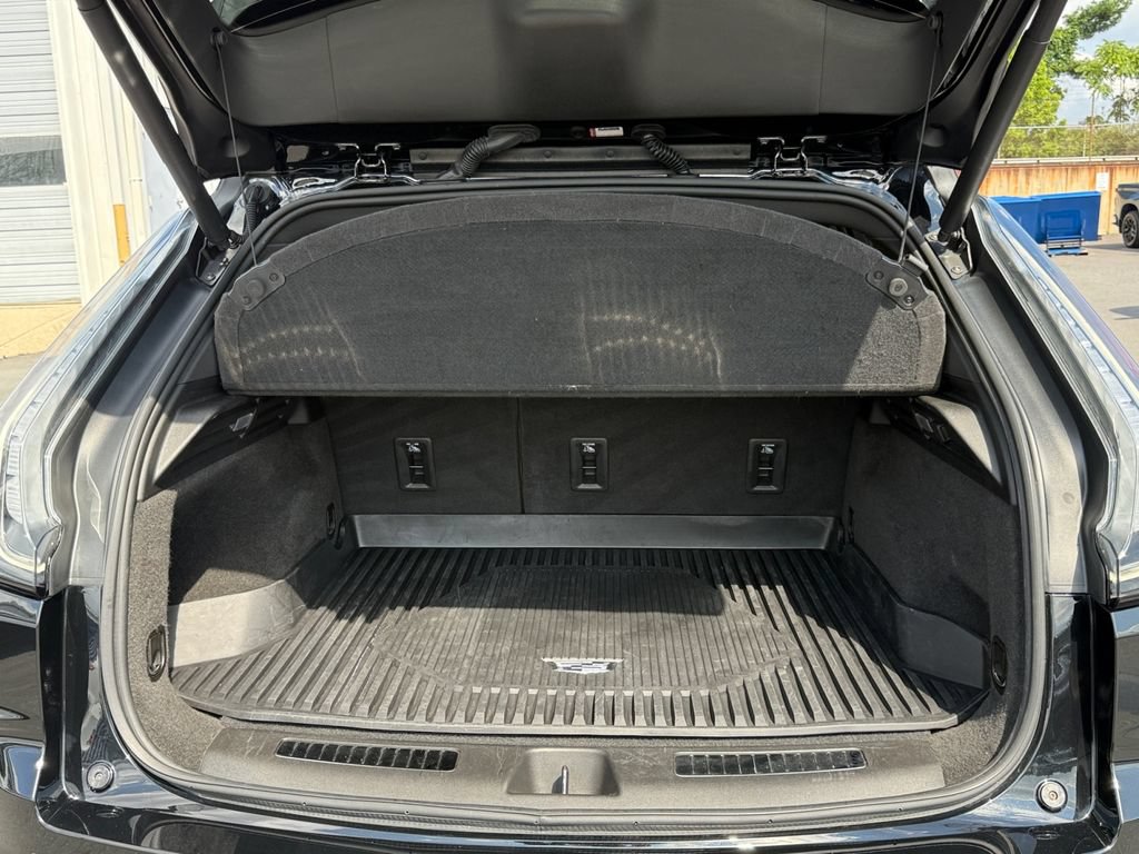 Used 2024 Cadillac XT4 Sport AWD/4WD image 30