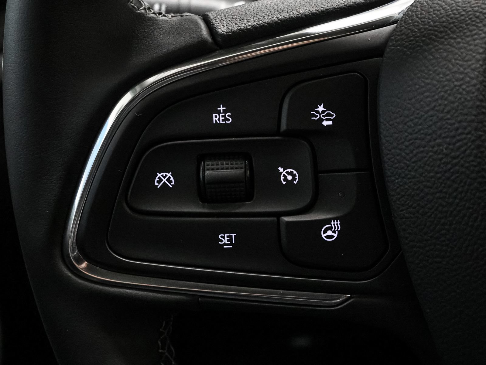 Used 2024 Buick Encore GX Avenir w/ Avenir Technology Package AWD/4WD image 37