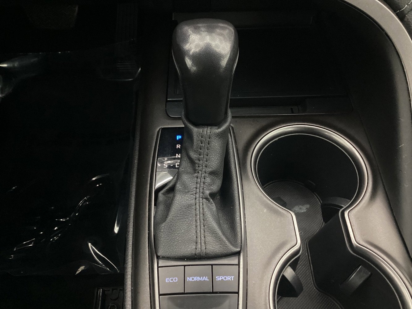 Used 2022 Toyota Camry SE image 36