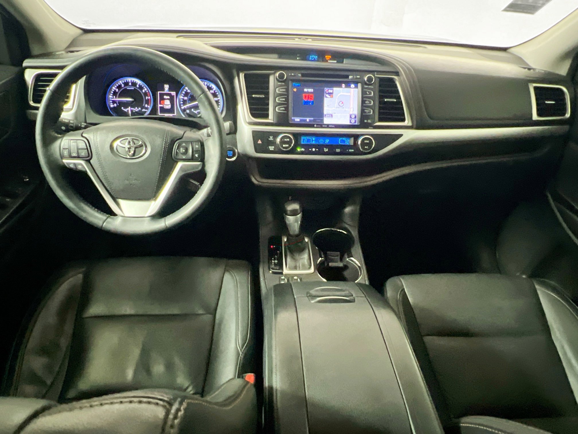 Used 2016 Toyota Highlander XLE image 30