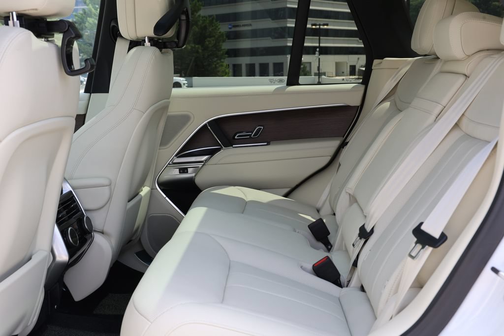 New 2026 Land Rover Range Rover SE AWD/4WD image 30