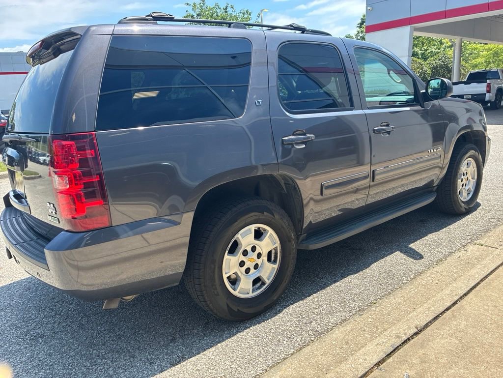 Used 2010 Chevrolet Tahoe LT RWD image 3