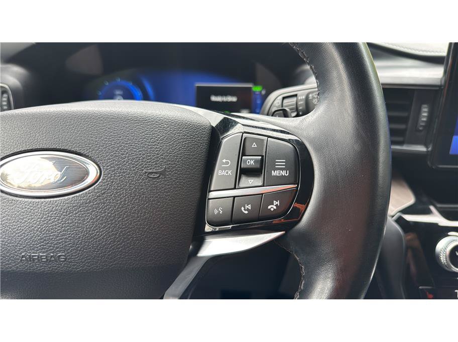 Used 2021 Ford Explorer Platinum AWD/4WD image 31