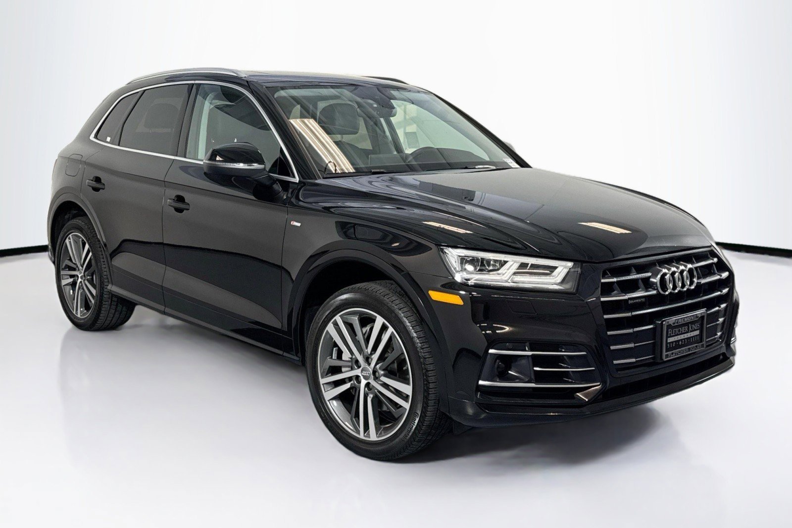 Used 2020 Audi Q5 e Premium Plus w/ Premium Plus Package image 3