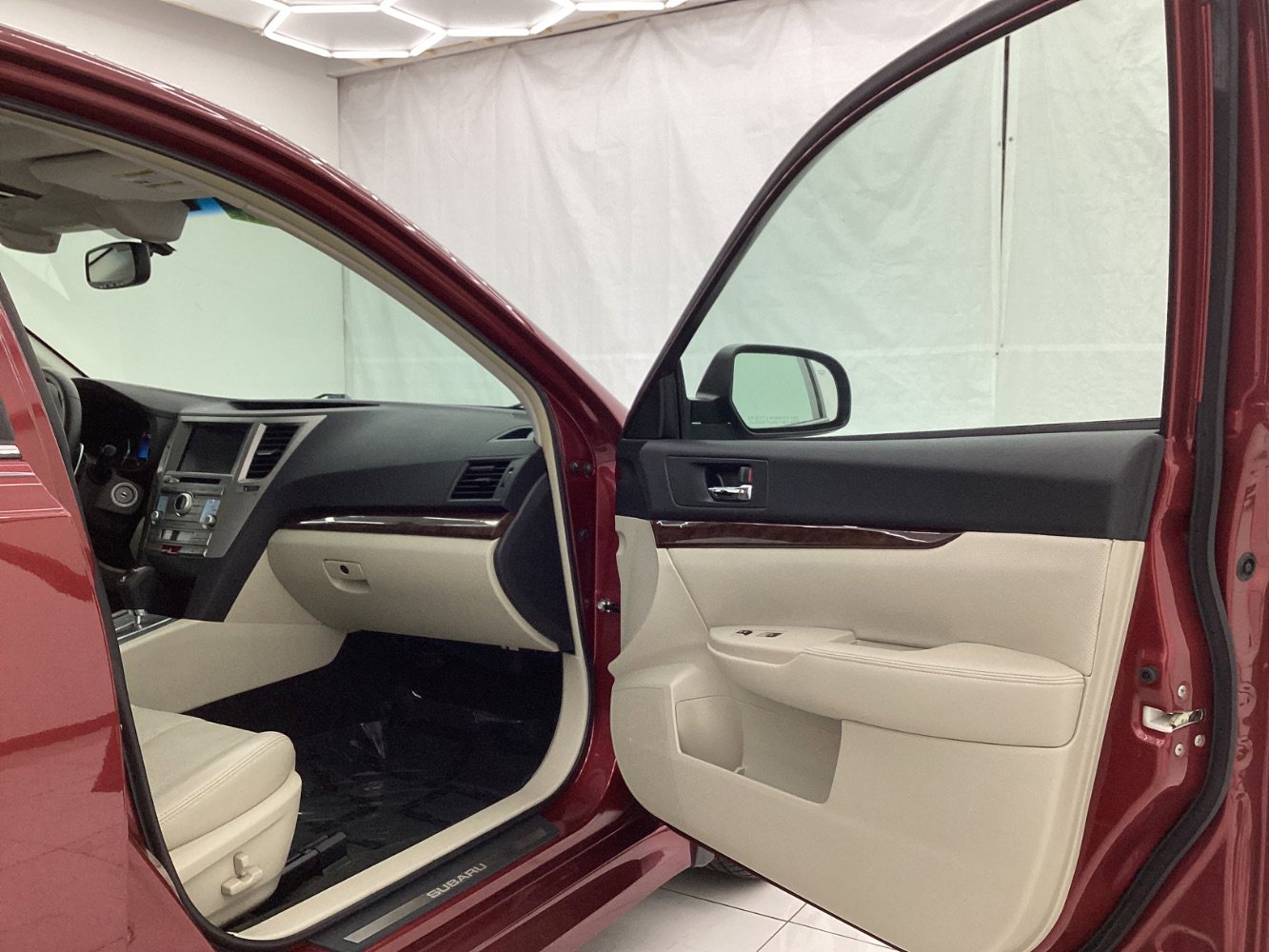 Used 2013 Subaru Legacy 3.6R Limited image 15