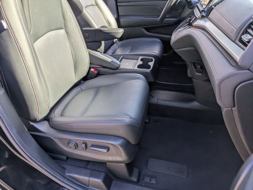 Used 2025 Honda Odyssey Sport-L image 30