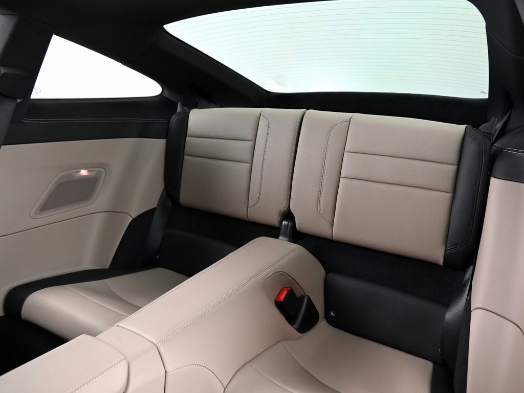 Used 2025 Porsche 911 Carrera image 14