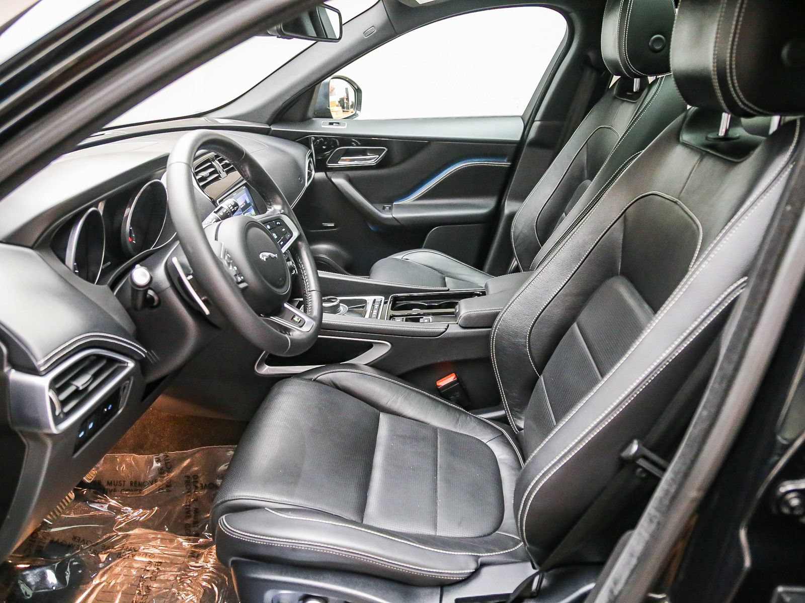 Used 2018 Jaguar F-PACE R-Sport AWD/4WD image 18