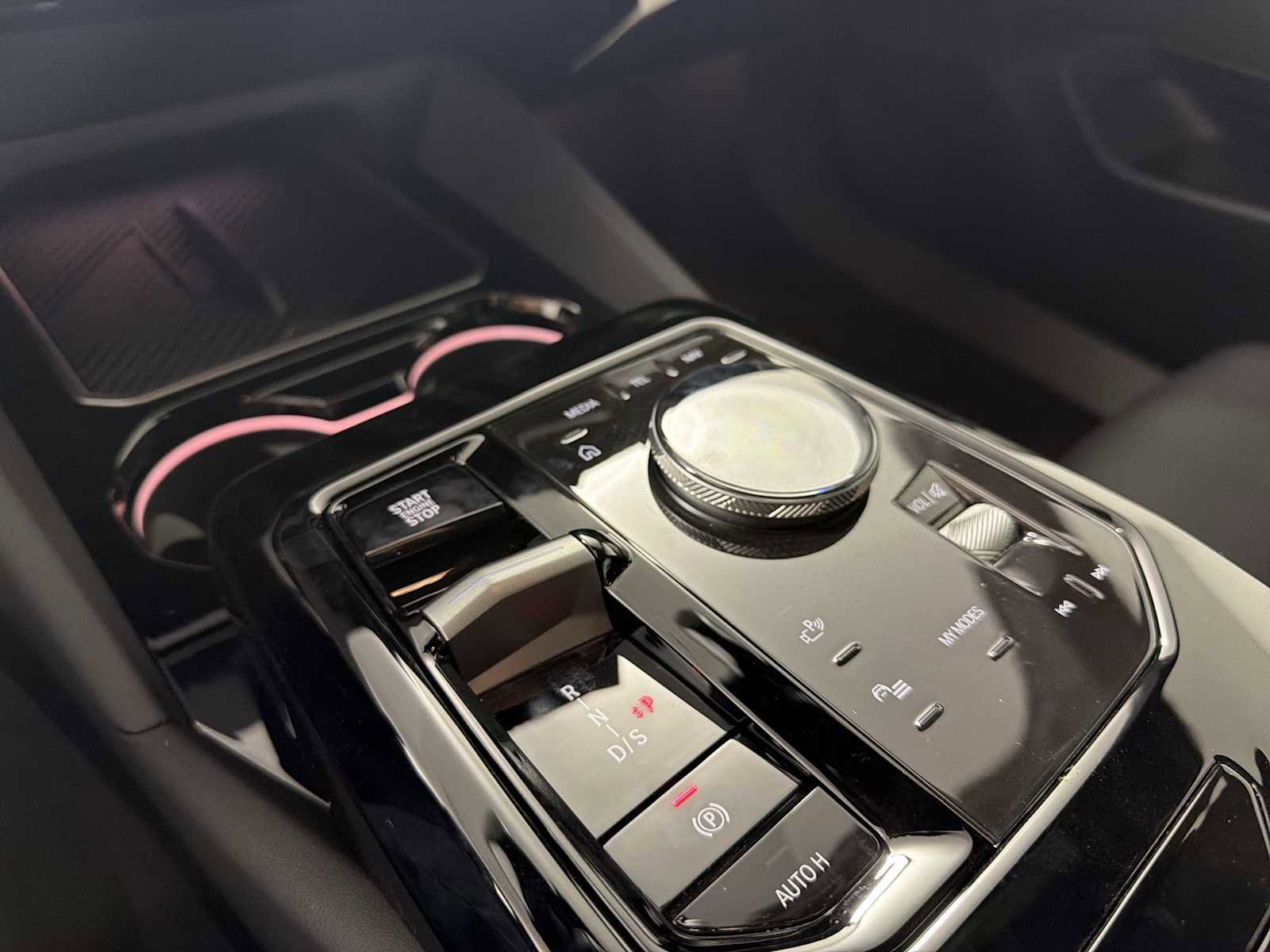 New 2026 BMW 530i xDrive AWD/4WD image 16