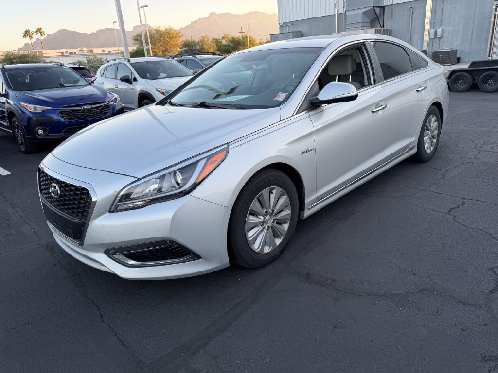 Used 2016 Hyundai Sonata SE FWD image 3