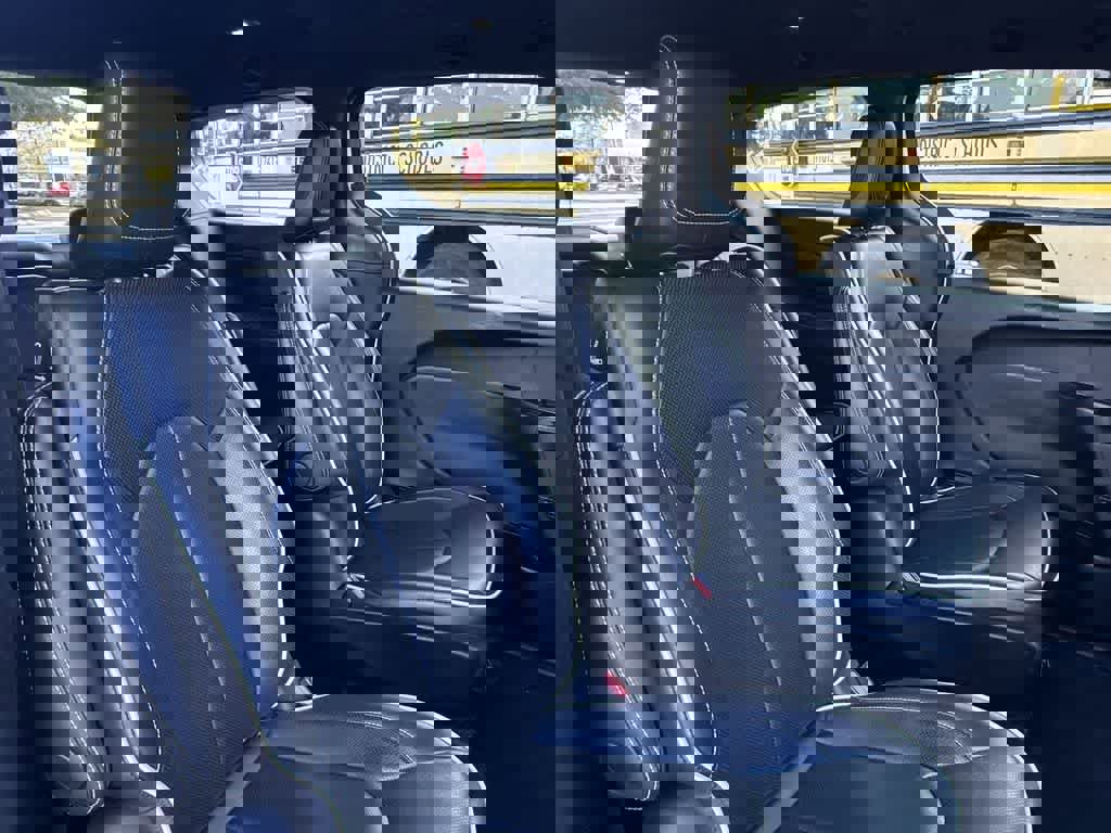 Used 2024 Chrysler Pacifica Premium image 26