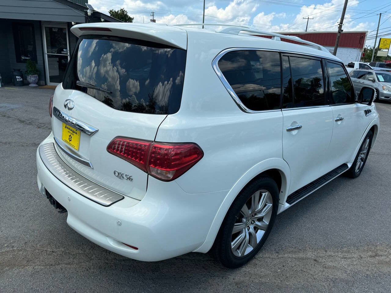 Used 2013 INFINITI QX56 2WD w/ Deluxe Touring Pkg image 8