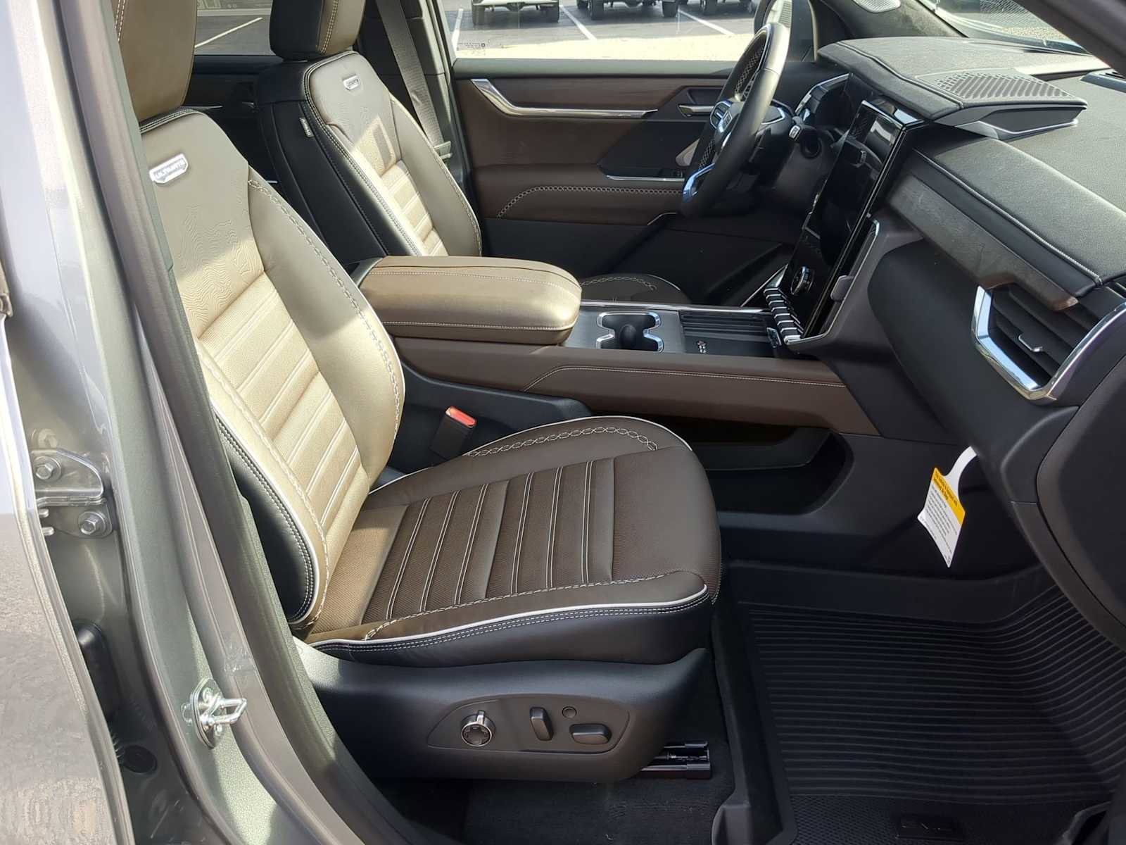 New 2026 GMC Acadia Denali Ultimate image 30