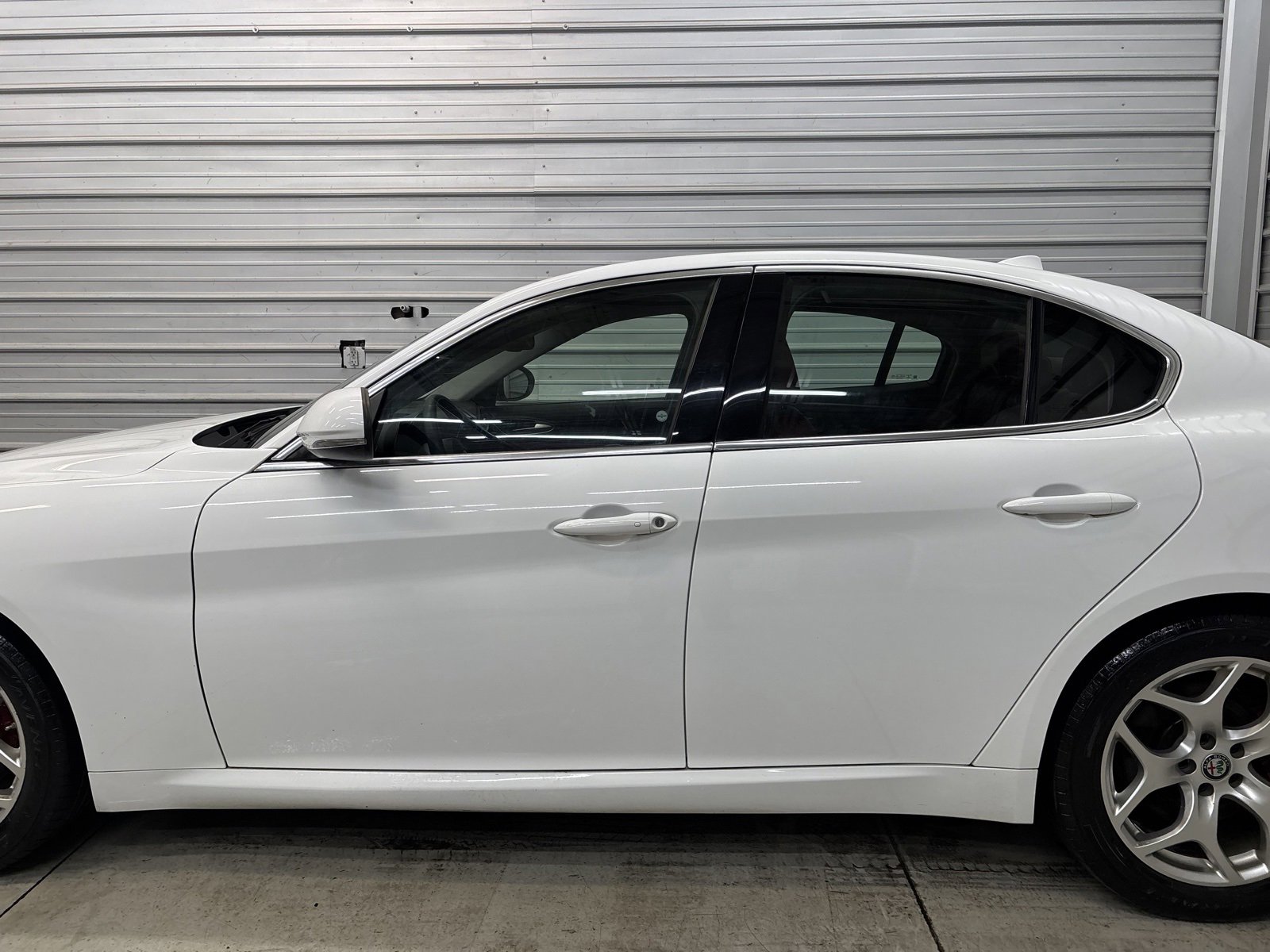 Used 2020 Alfa Romeo Giulia Ti image 7