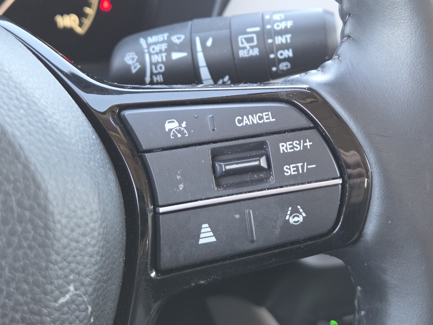 Used 2025 Honda HR-V EX-L image 31