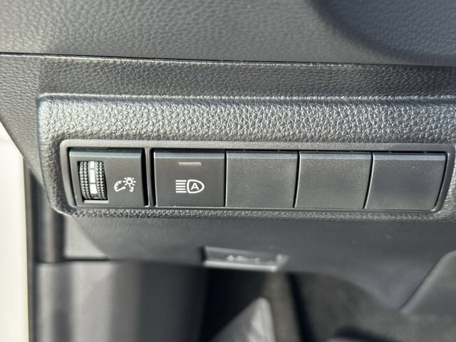 Used 2025 Toyota Corolla LE FWD image 23