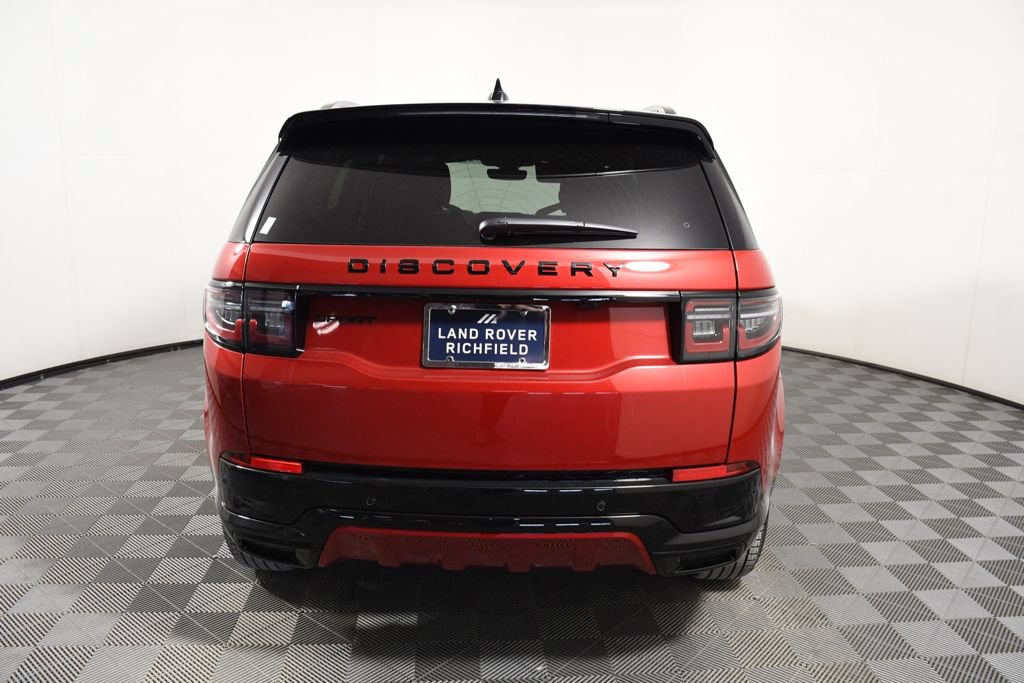 Certified 2025 Land Rover Discovery Sport Dynamic SE AWD/4WD image 5