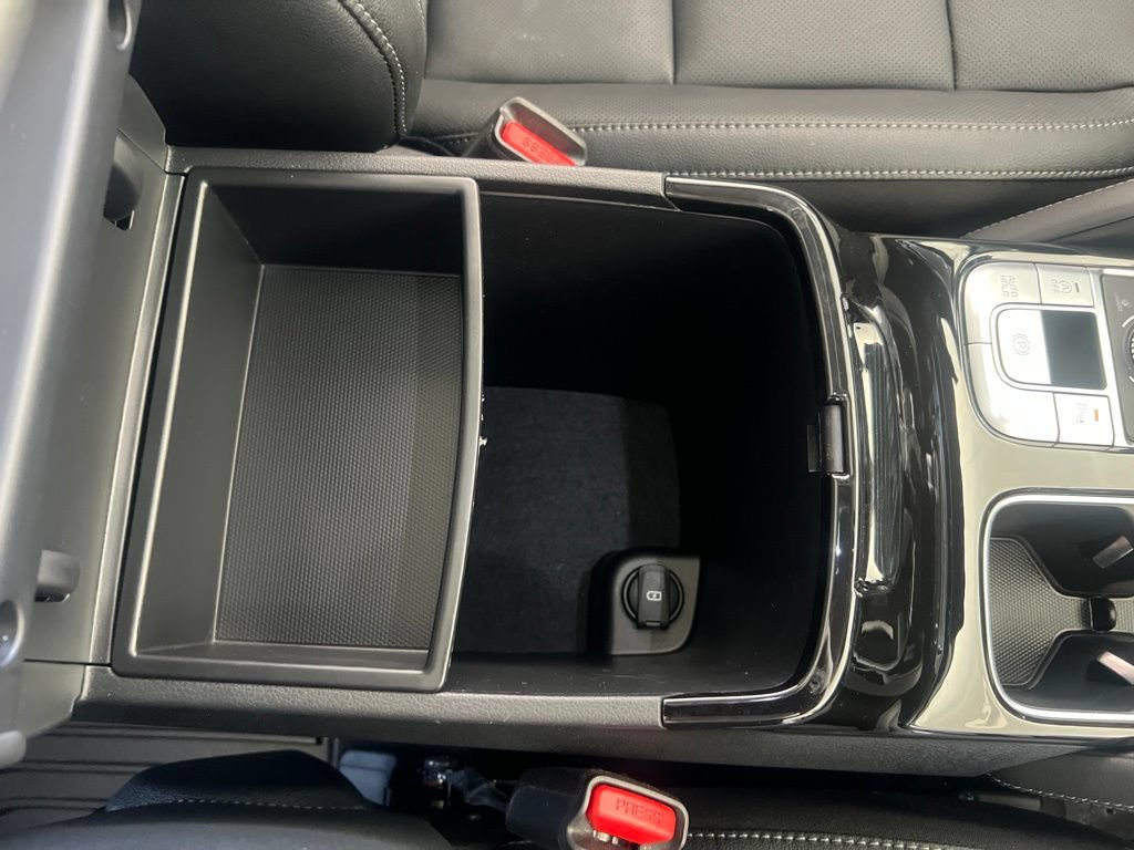 Certified 2025 Kia Telluride EX w/ EX Captain's Chair Package AWD/4WD image 25