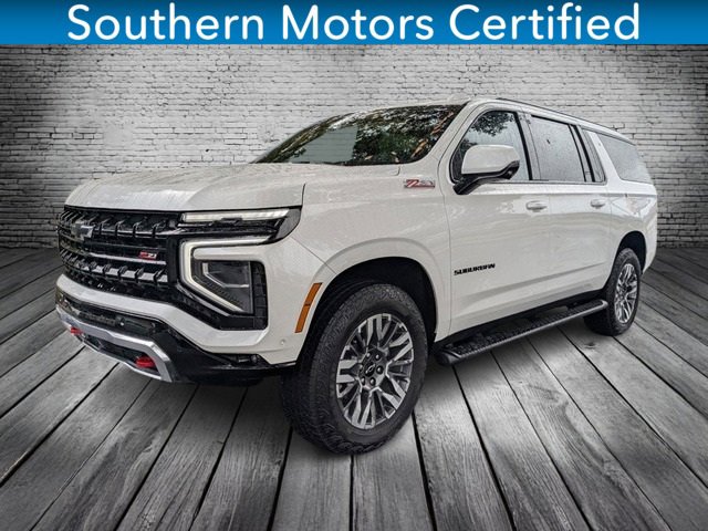 Used 2025 Chevrolet Suburban Z71 w/ Comfort Package image 1