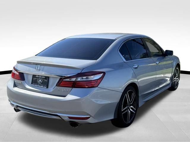 Used 2017 Honda Accord Sport Special Edition image 6
