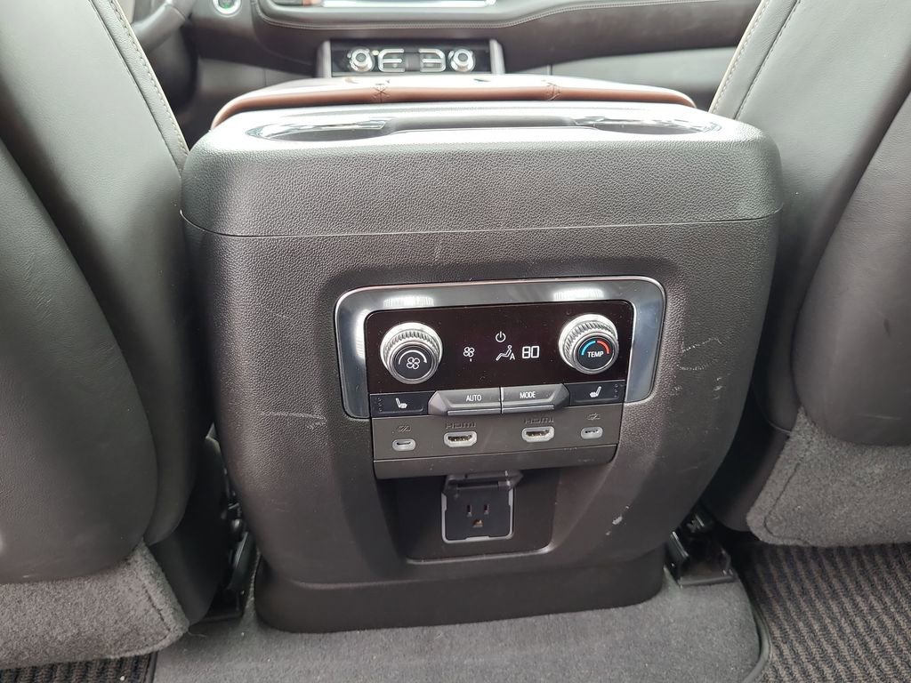 Used 2023 GMC Yukon XL Denali Ultimate w/ LPO, Floor Liner Package AWD/4WD image 22