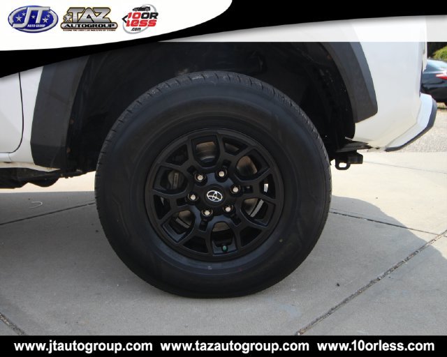 Used 2019 Toyota Tacoma SR w/ SX Package AWD/4WD image 9
