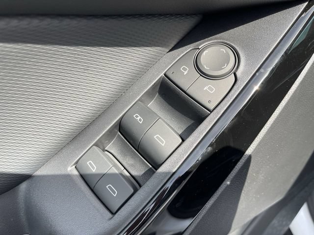New 2027 Chevrolet Equinox LT w/ LPO, Floor Liner Package FWD image 13