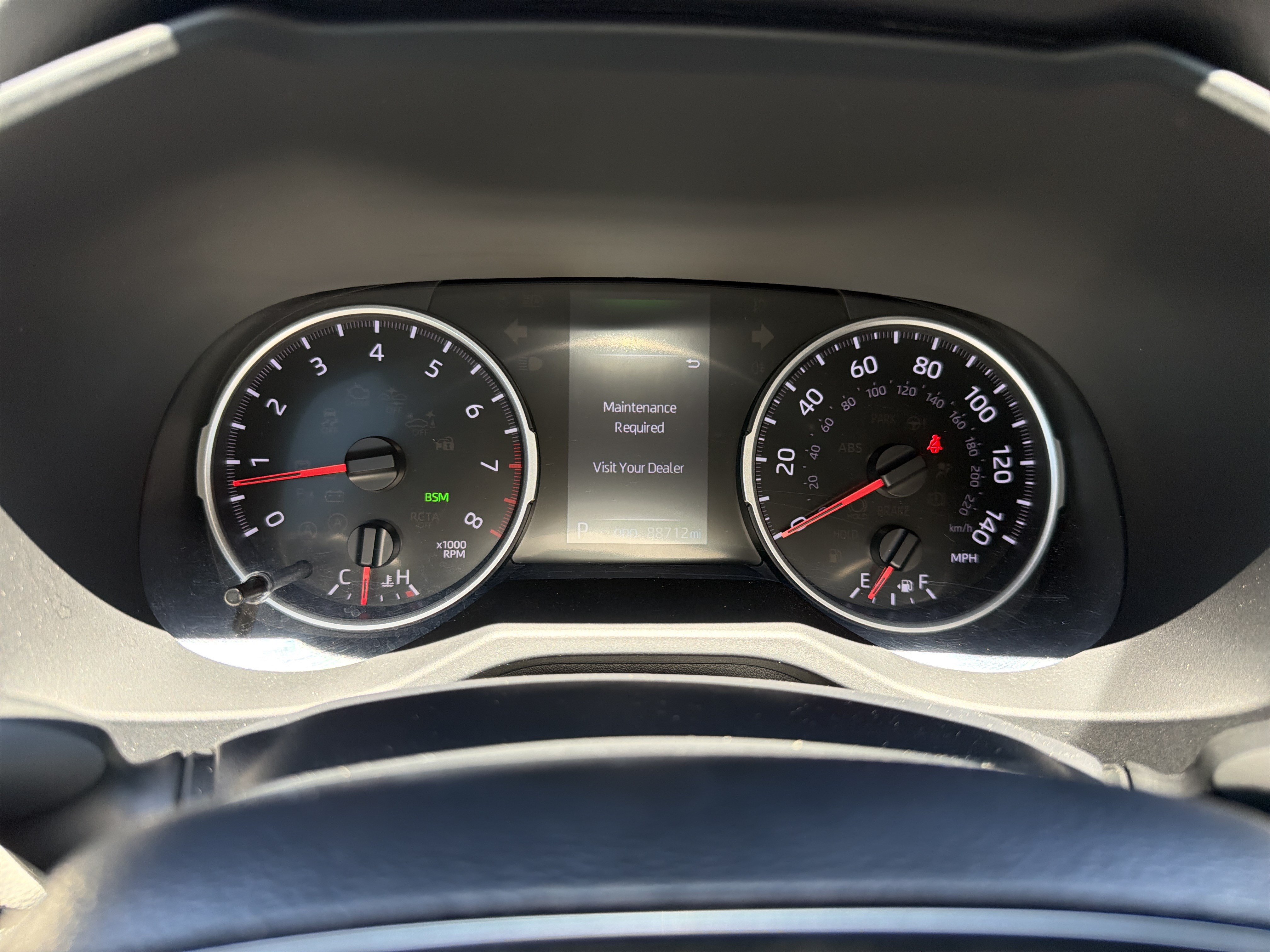 Used 2020 Toyota RAV4 XLE Premium FWD image 20