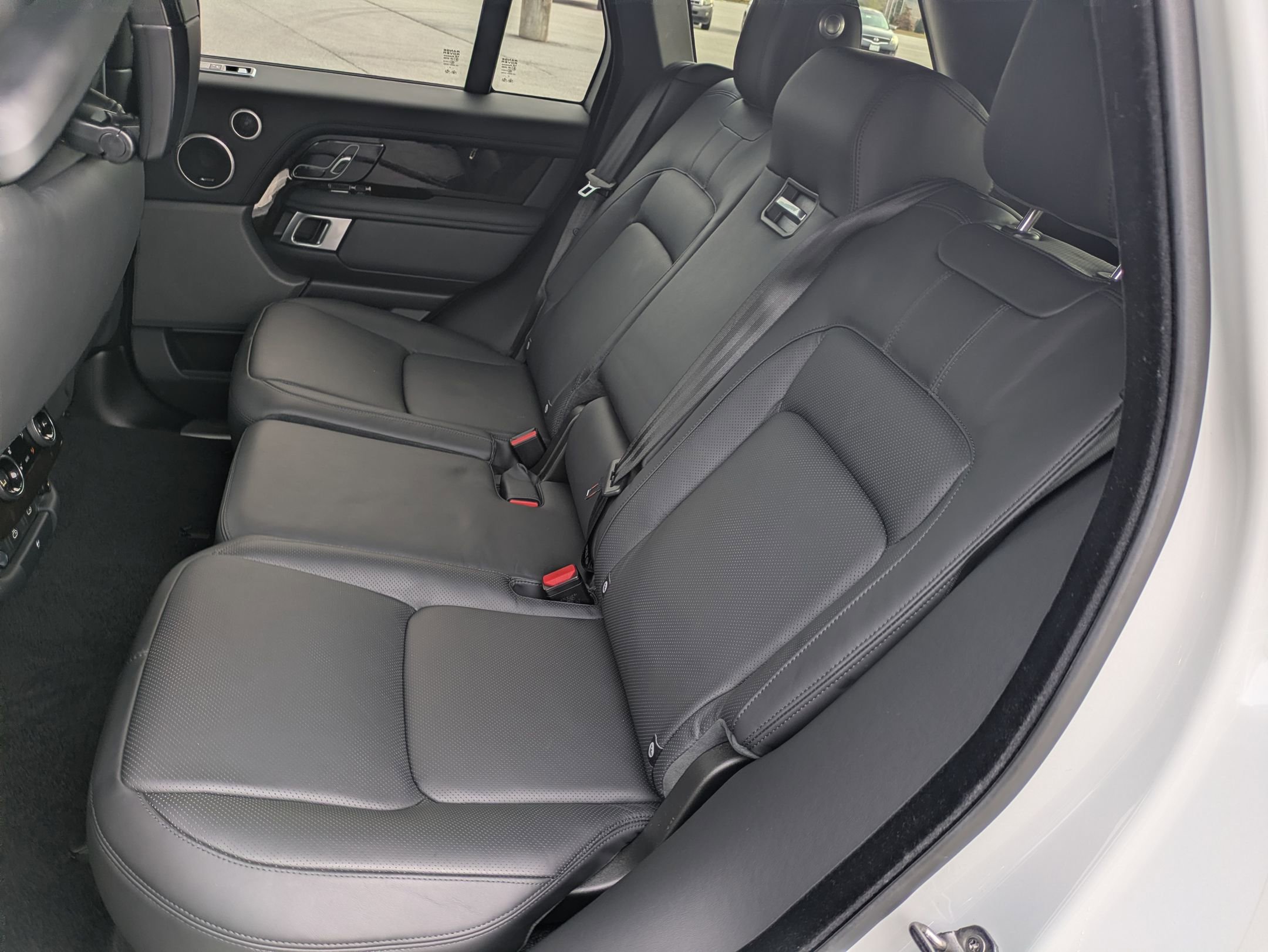 Certified 2022 Land Rover Range Rover P525 Westminster Edition image 26