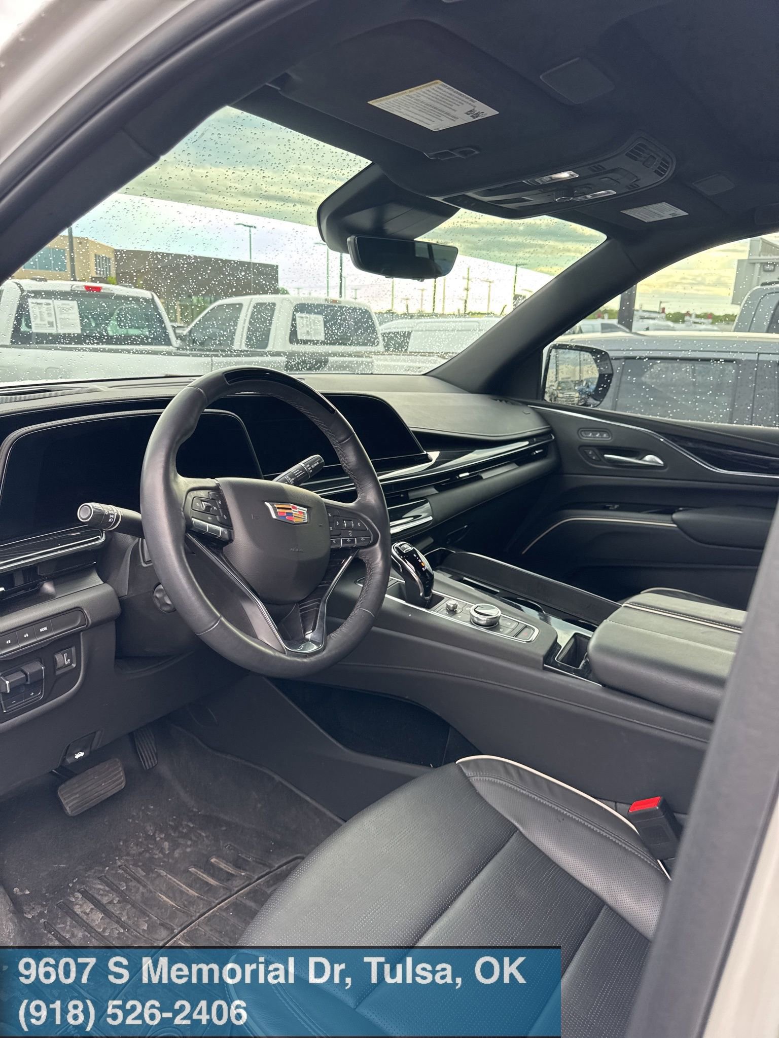 Used 2023 Cadillac Escalade Sport w/ LPO, ONYX Package image 5