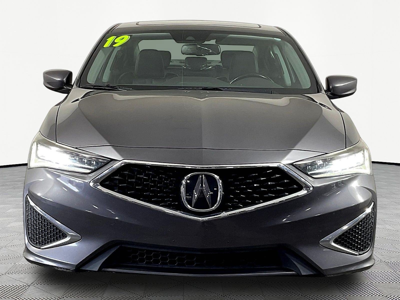 Used 2019 Acura ILX FWD image 2