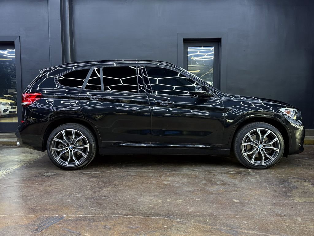 Used 2020 BMW X1 xDrive28i w/ M Sport Package image 10