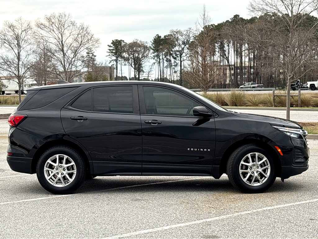 Used 2022 Chevrolet Equinox LS w/ LS Convenience Package image 20
