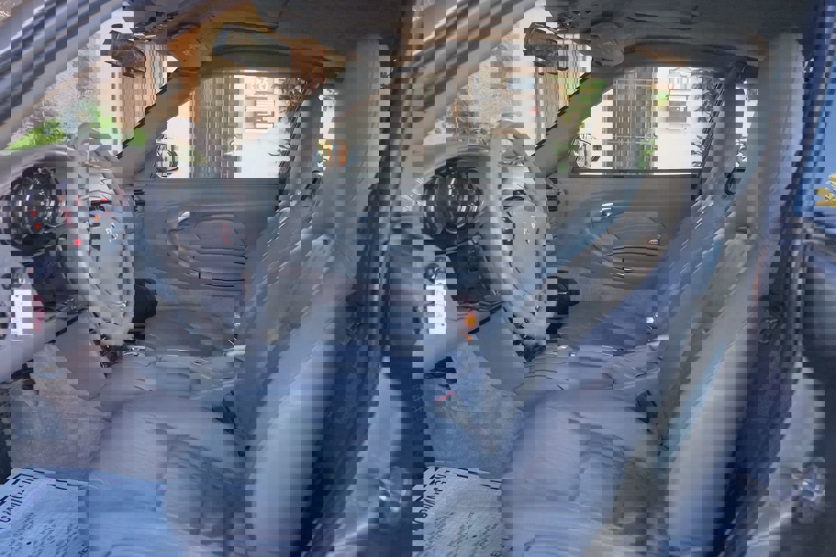 Used 2002 Porsche 911 GT3 RS image 14