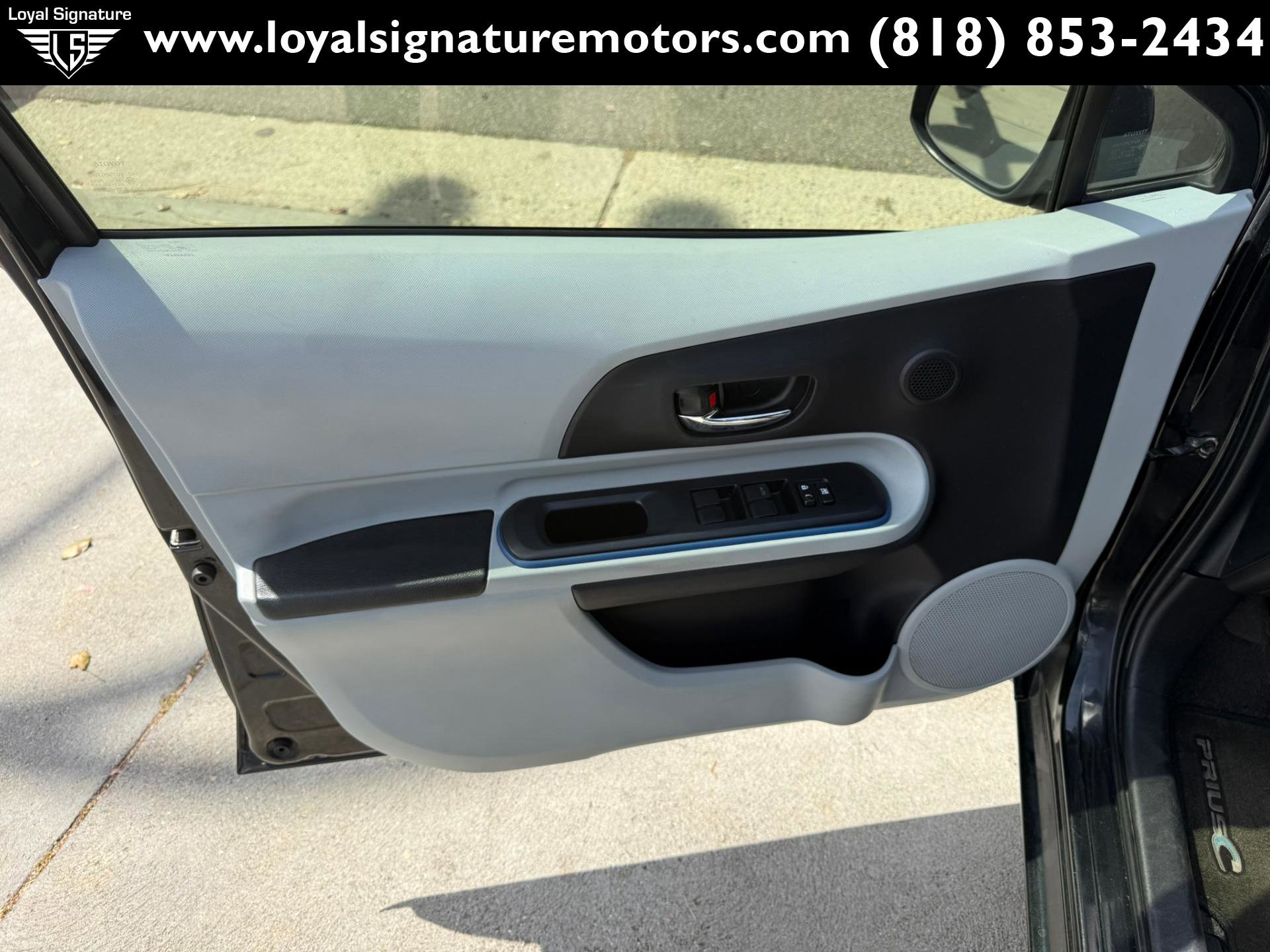 Used 2012 Toyota Prius C Two image 17